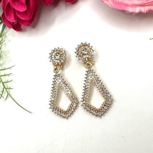 LAST PAIR⚜️Classy Abstract Crystal Drop Clip Earrings